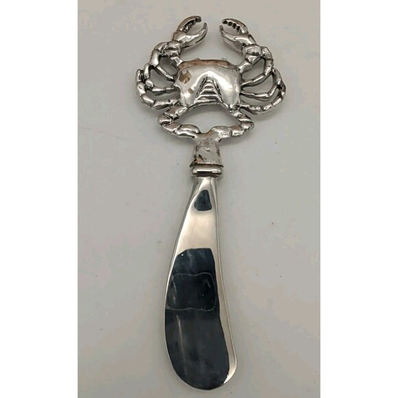 Chesapeake Bay Crab Bamboo Cutting Board With Silver Cheese Spreader - Picture 2 of 8